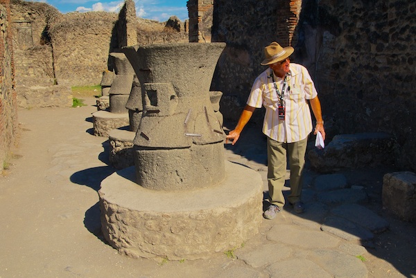 Pompeii guide.